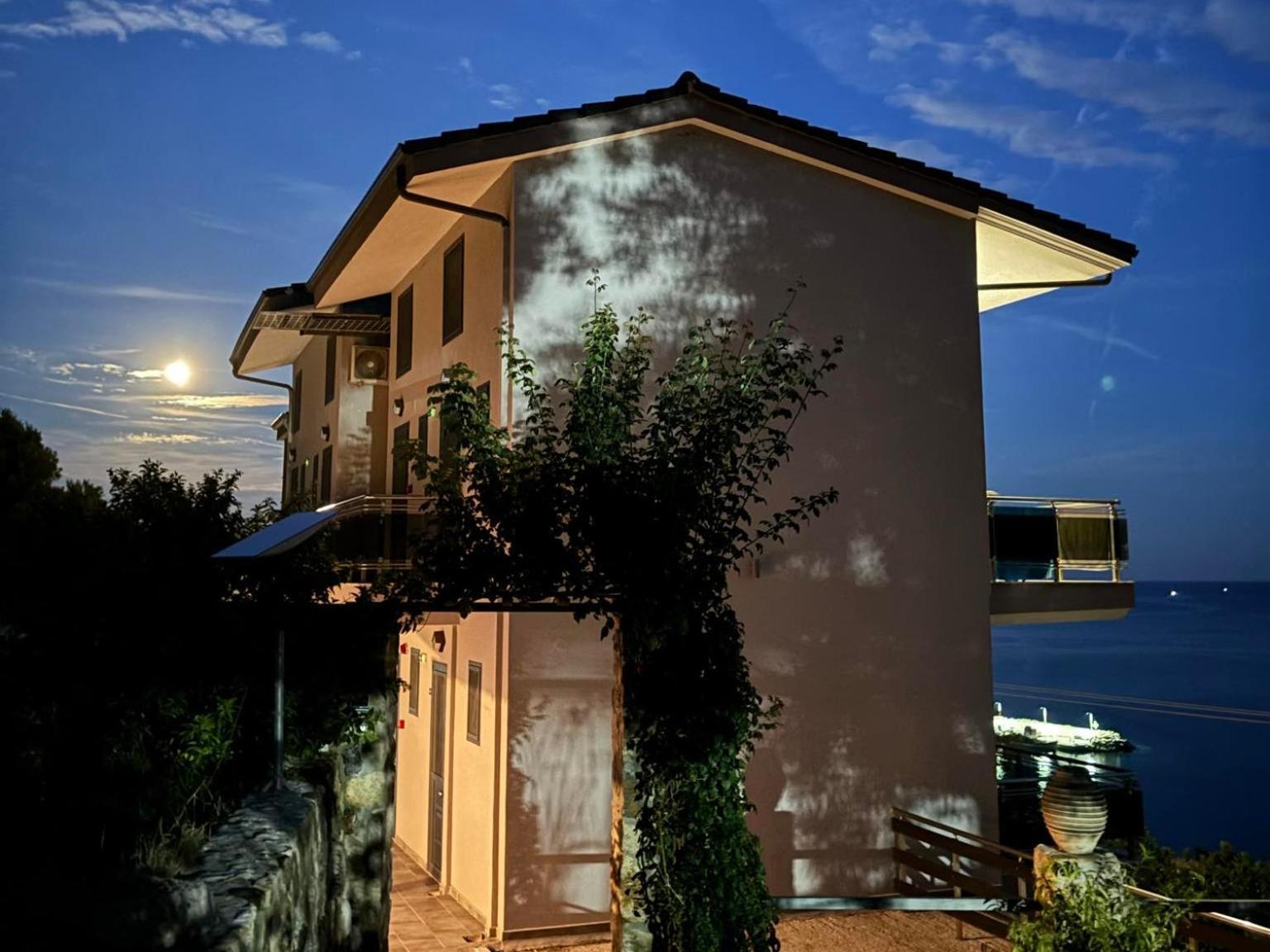 Sarti Thea Hotel Exterior photo